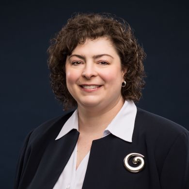 Anne Fink headshot