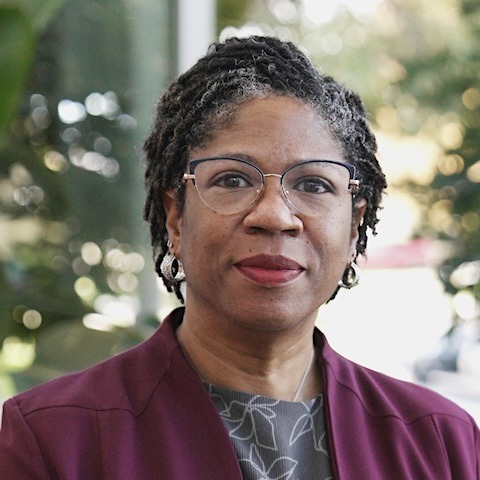 Shelley Johnson Headshot
